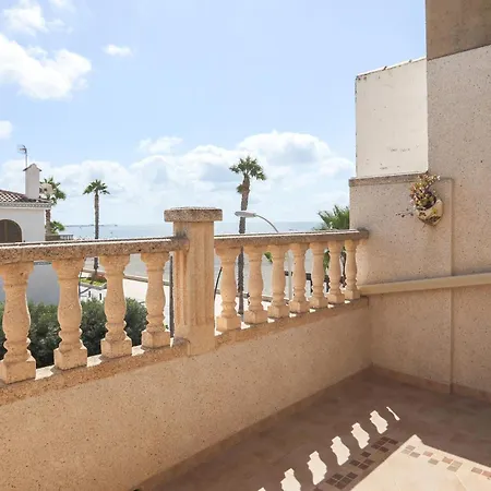 Amazing Home In Santa Pola With Kitchenette *